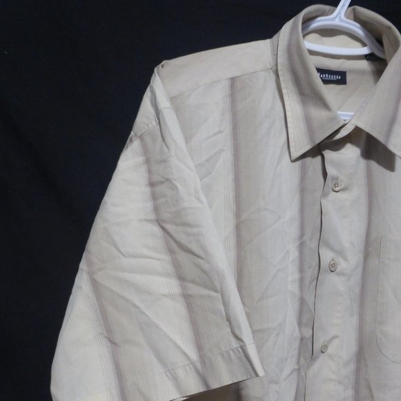 VAN HEUSEN, large, striped short sleeve button down shirt with pocket, GUC - Picture 4 of 13